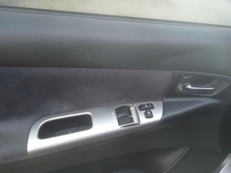 toyota corolla (_e12_) del año 2002