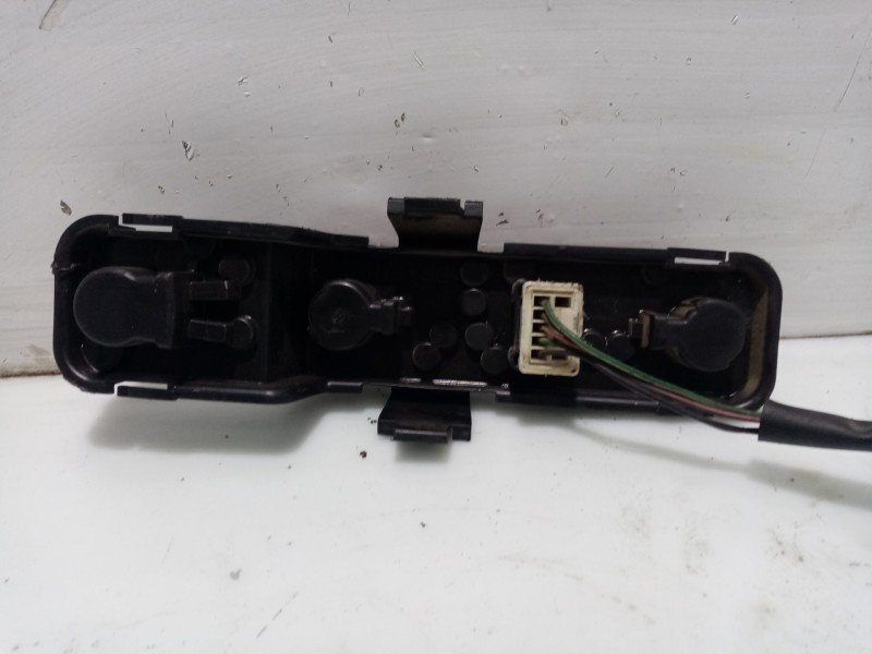 Recambio de portalamparas para nissan almera ii hatchback (n16) 2.2 dci referencia OEM IAM LADOIZQUIERDO  