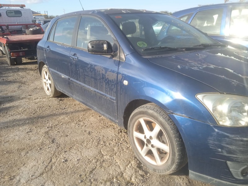 toyota corolla (_e12_) del año 2005