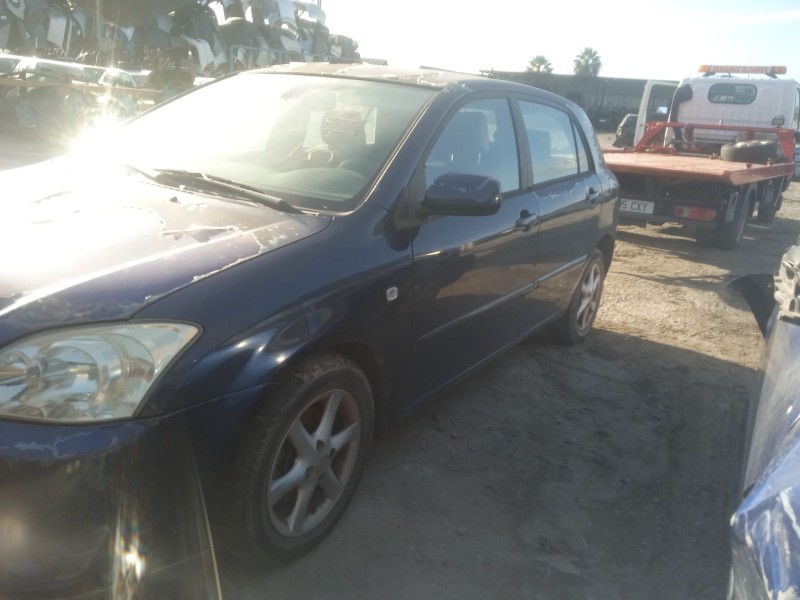 toyota corolla (_e12_) del año 2005