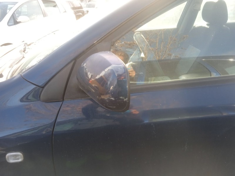 toyota corolla (_e12_) del año 2005