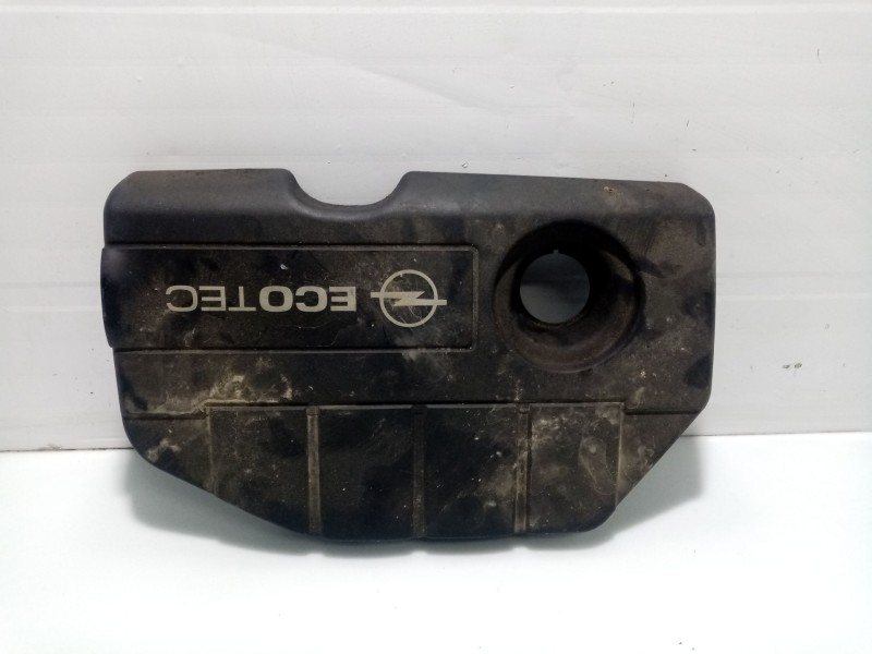 Recambio de tapa motor para opel astra h berlina enjoy referencia OEM IAM 330188061  