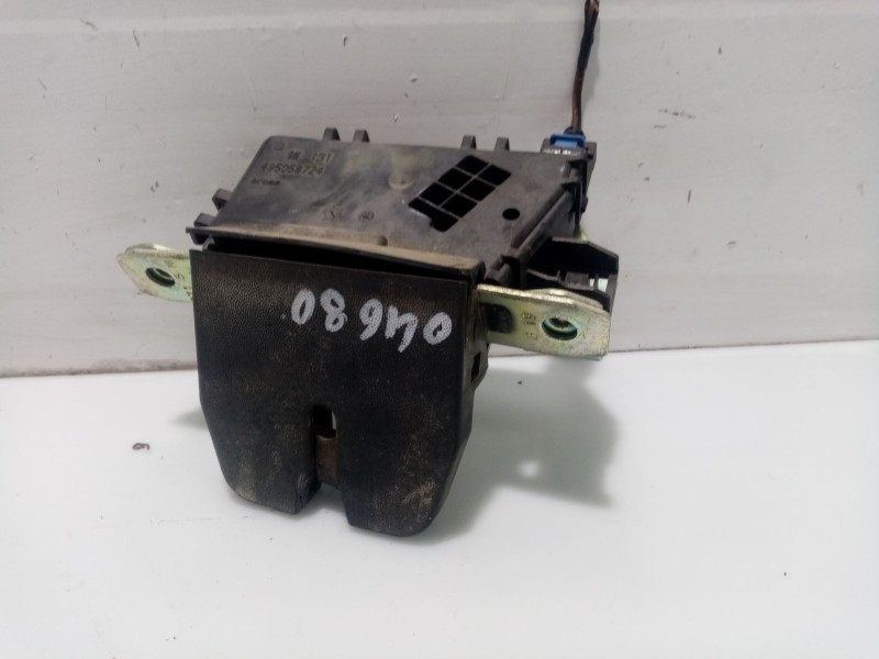 Recambio de cerradura maletero / porton para opel astra h berlina enjoy referencia OEM IAM 495058724  