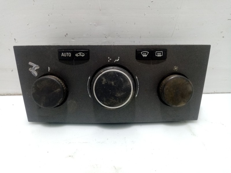Recambio de mando climatizador para opel astra h berlina enjoy referencia OEM IAM 6822053 13122963 