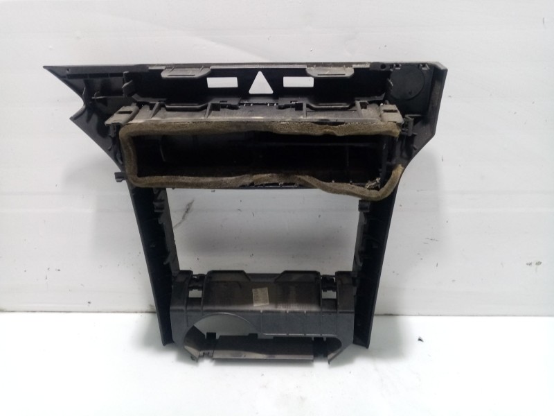 Recambio de moldura para opel astra h berlina enjoy referencia OEM IAM 331985437  