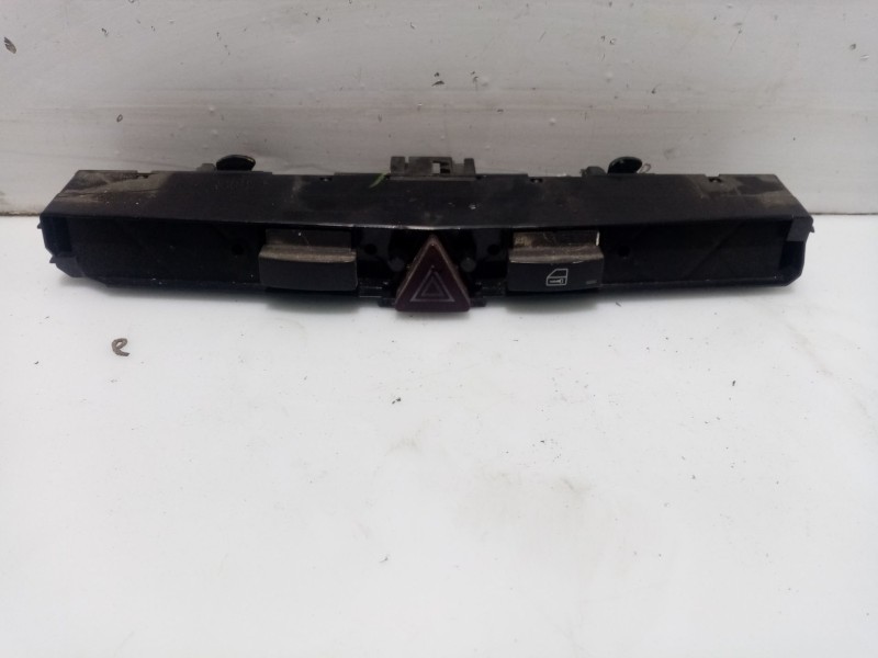 Recambio de warning para opel astra h berlina enjoy referencia OEM IAM 660332  