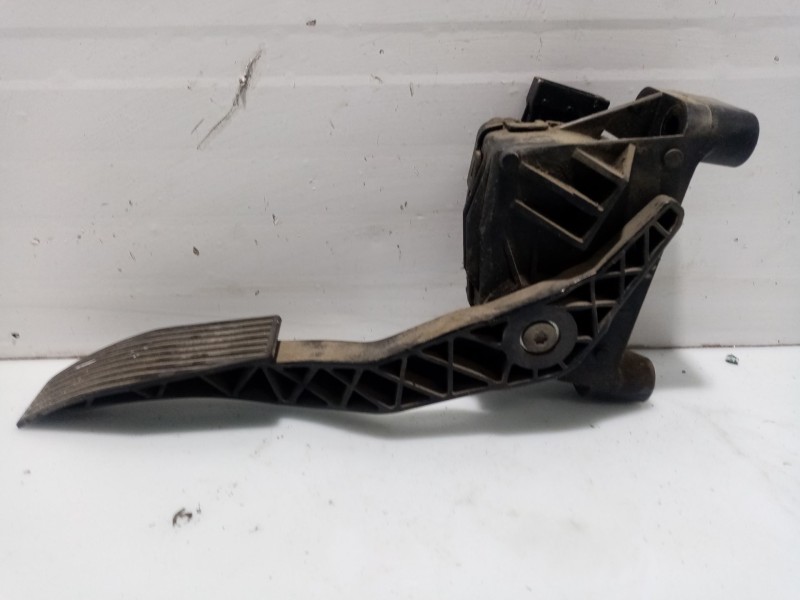 Recambio de pedal acelerador para opel astra h berlina enjoy referencia OEM IAM 9157998  