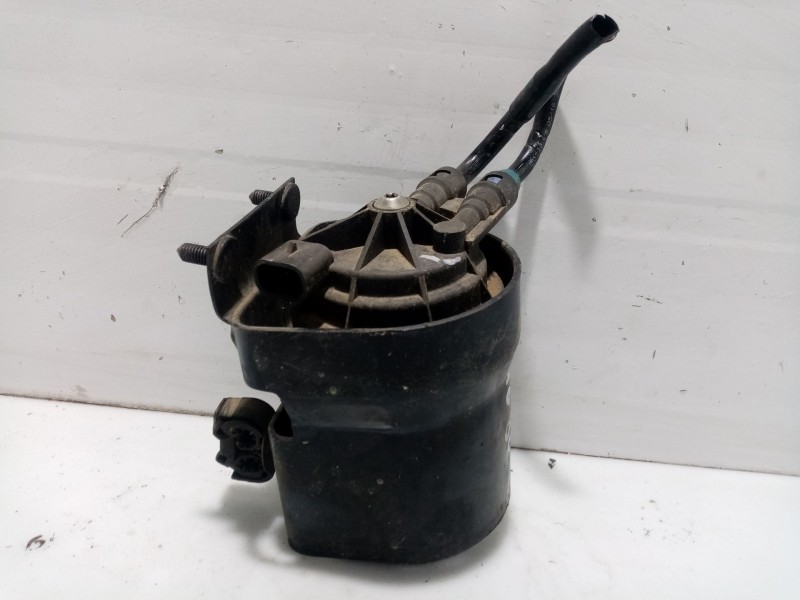 Recambio de soporte filtro gasoil para opel astra h berlina enjoy referencia OEM IAM 813046  