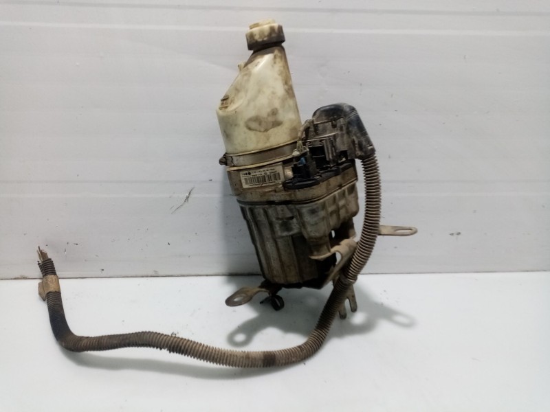 Recambio de bomba direccion para opel astra h berlina enjoy referencia OEM IAM 5948233  
