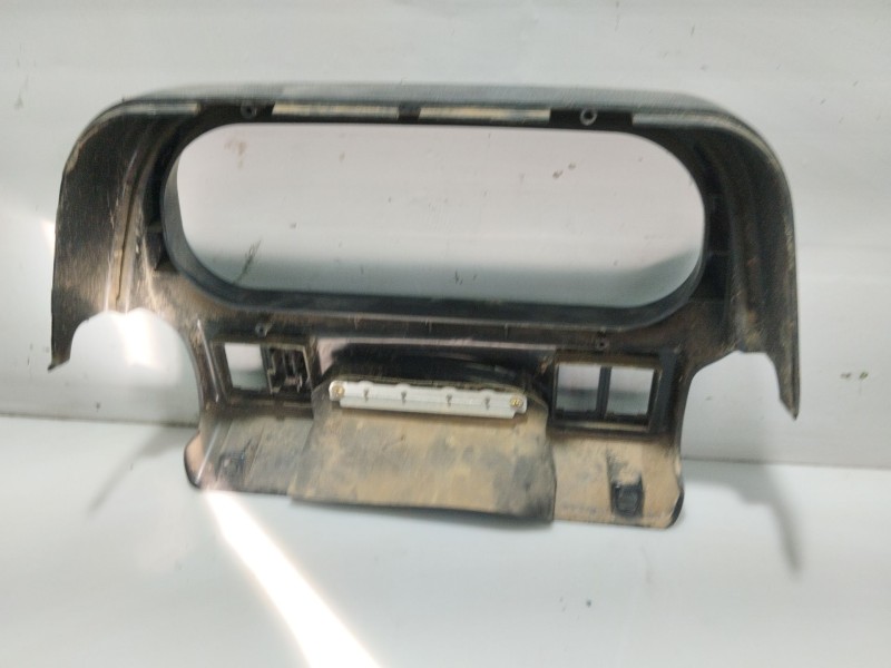 Recambio de moldura para mitsubishi galloper (hyundai) 2.5 turbodiesel referencia OEM IAM 3536MCS  