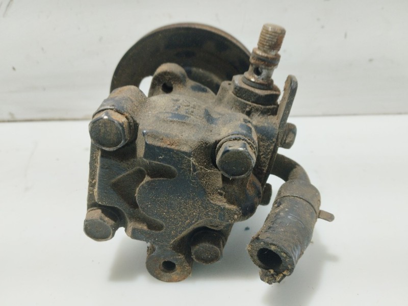 Recambio de bomba direccion para mitsubishi galloper (hyundai) 2.5 turbodiesel referencia OEM IAM 3536BD  