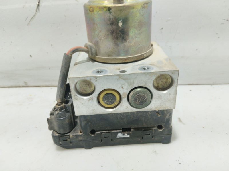 Recambio de abs para mitsubishi galloper (hyundai) 2.5 turbodiesel referencia OEM IAM 9667A009800110 X2T32275M ZR237209