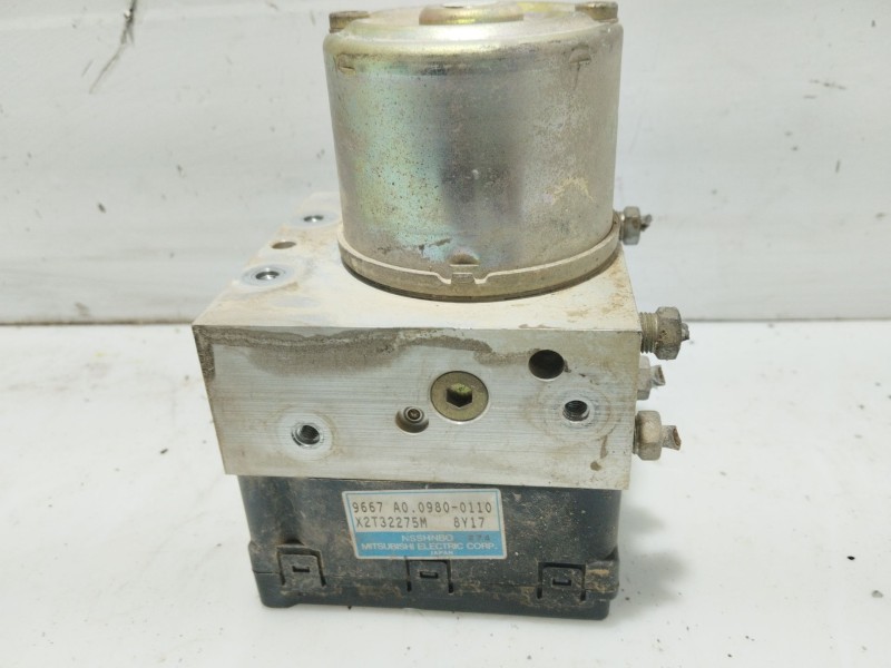 Recambio de abs para mitsubishi galloper (hyundai) 2.5 turbodiesel referencia OEM IAM 9667A009800110 X2T32275M ZR237209