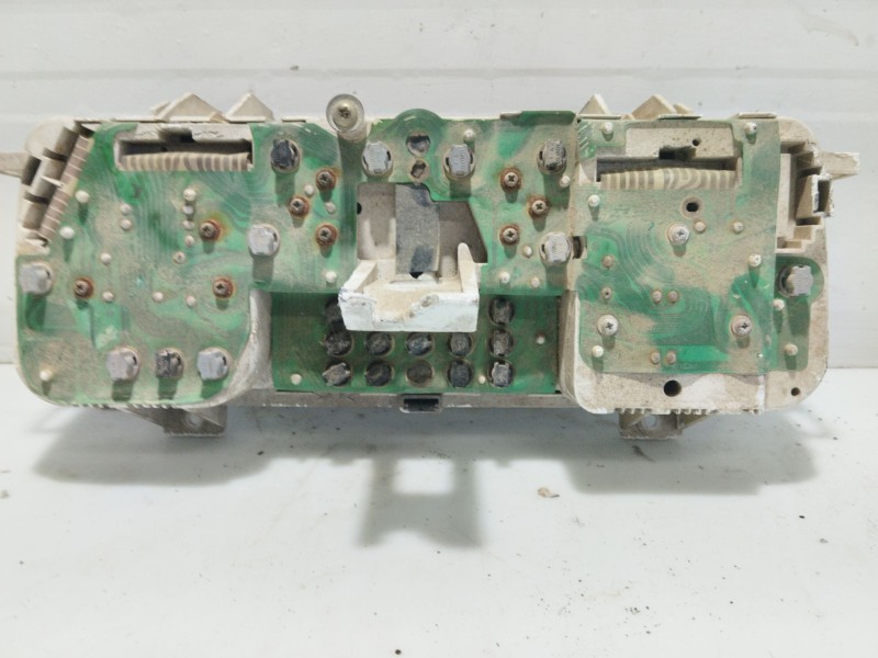 Recambio de cuadro instrumentos para mitsubishi galloper (hyundai) 2.5 turbodiesel referencia OEM IAM HR806319LK  