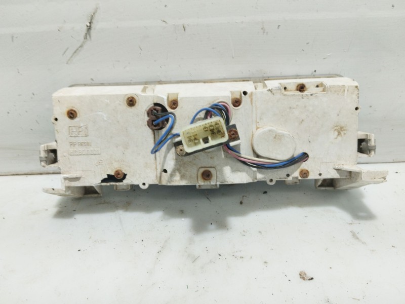 Recambio de pantalla multifuncion para mitsubishi galloper (hyundai) 2.5 turbodiesel referencia OEM IAM HR806801  