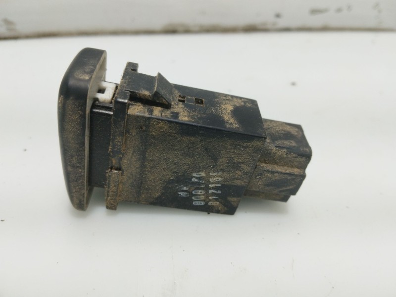 Recambio de interruptor para mitsubishi galloper (hyundai) 2.5 turbodiesel referencia OEM IAM HR808170  