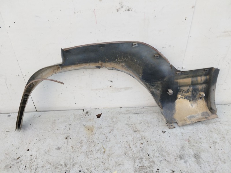 Recambio de moldura para mitsubishi galloper (hyundai) 2.5 turbodiesel referencia OEM IAM HR6509  