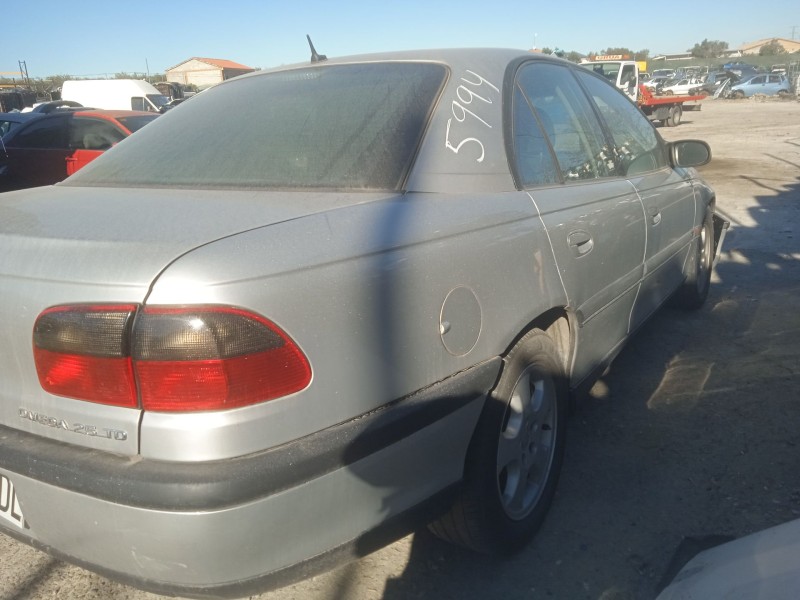 opel omega b (v94) del año 1999