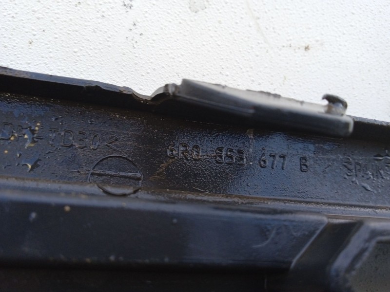 Recambio de rejilla paragolpes delantero para vw polo v (6r1, 6c1) 1.2 tsi referencia OEM IAM 6R0853677B  