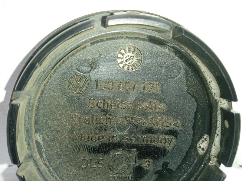 Recambio de tapacubos para vw polo v (6r1, 6c1) 1.2 tsi referencia OEM IAM 1J0601171  