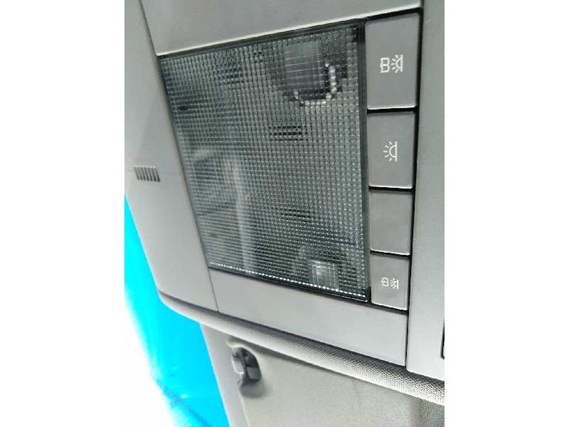 Recambio de luz interior para opel vectra c caravan elegance referencia OEM IAM 13101642  