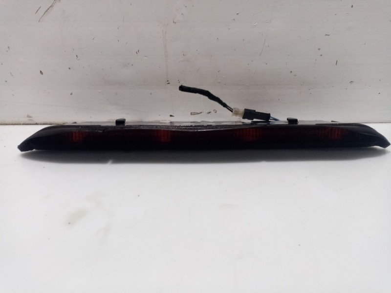 Recambio de luz central de freno para opel vectra c caravan elegance referencia OEM IAM 93178144  