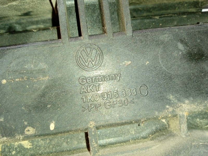 Recambio de moldura para vw golf v (1k1) 1.9 tdi referencia OEM IAM 1K0915333C  