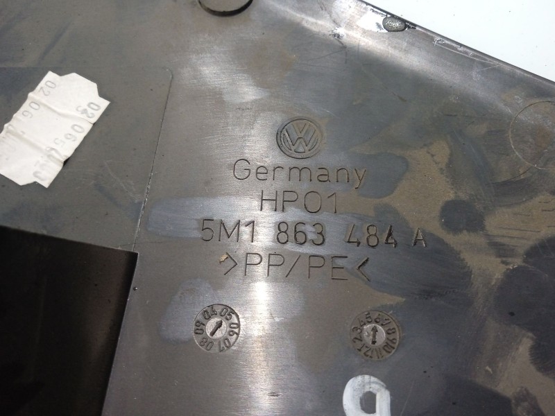 Recambio de moldura para vw golf v (1k1) 1.9 tdi referencia OEM IAM 5M1863484A  