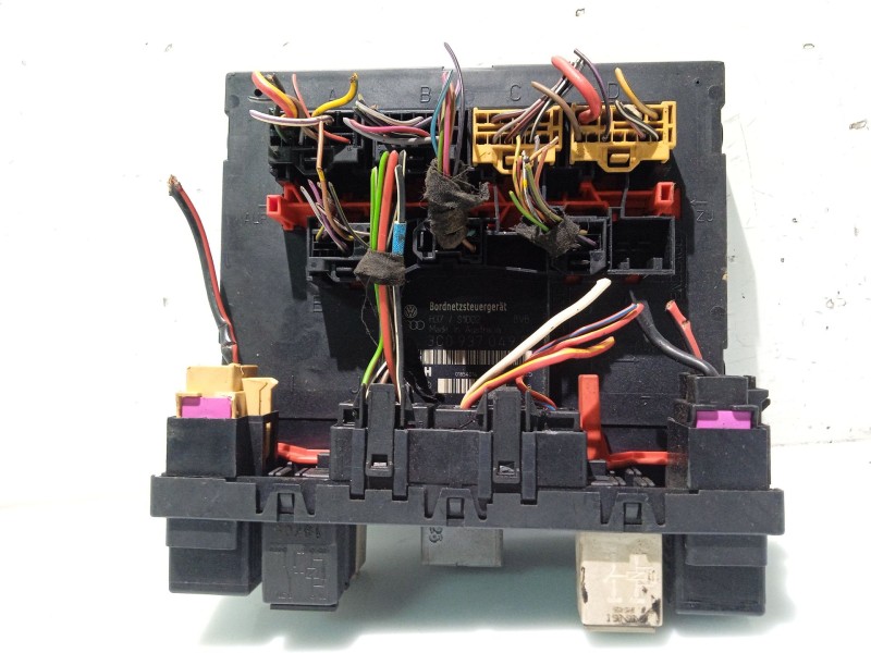 Recambio de modulo electronico para vw golf v (1k1) 1.9 tdi referencia OEM IAM 3C0937049D  