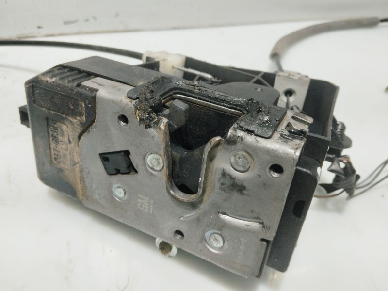 Recambio de cerradura puerta trasera izquierda para opel vectra c caravan elegance referencia OEM IAM 13210760  