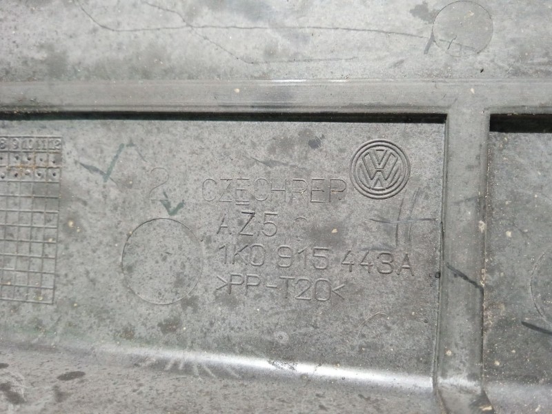 Recambio de moldura para vw golf v (1k1) 1.9 tdi referencia OEM IAM 1K0915443A  