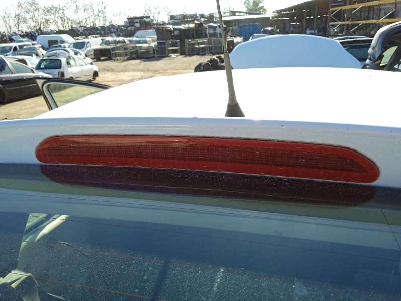 Recambio de luz central de freno para vw golf v (1k1) 1.9 tdi referencia OEM IAM 1K6945097B  