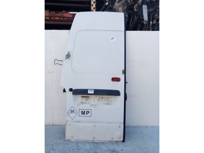 Recambio de porton trasero izquierdo para nissan interstar (x70) referencia OEM IAM 9340600Q0A  