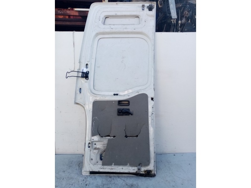 Recambio de porton trasero derecho para nissan interstar (x70) referencia OEM IAM 9340500Q0B  