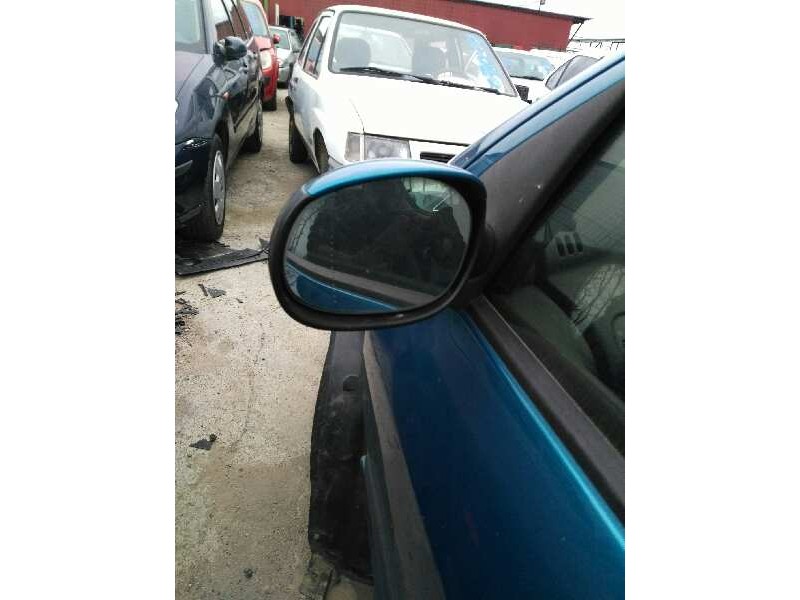 Recambio de retrovisor izquierdo para peugeot 206 berlina 1.4 hdi   |   0.98 - ... | 1998 | 68 cv / 50 kw referencia OEM IAM   