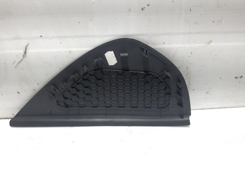 Recambio de moldura para vw polo v (6r1, 6c1) 1.2 tsi referencia OEM IAM 6R0858247C  