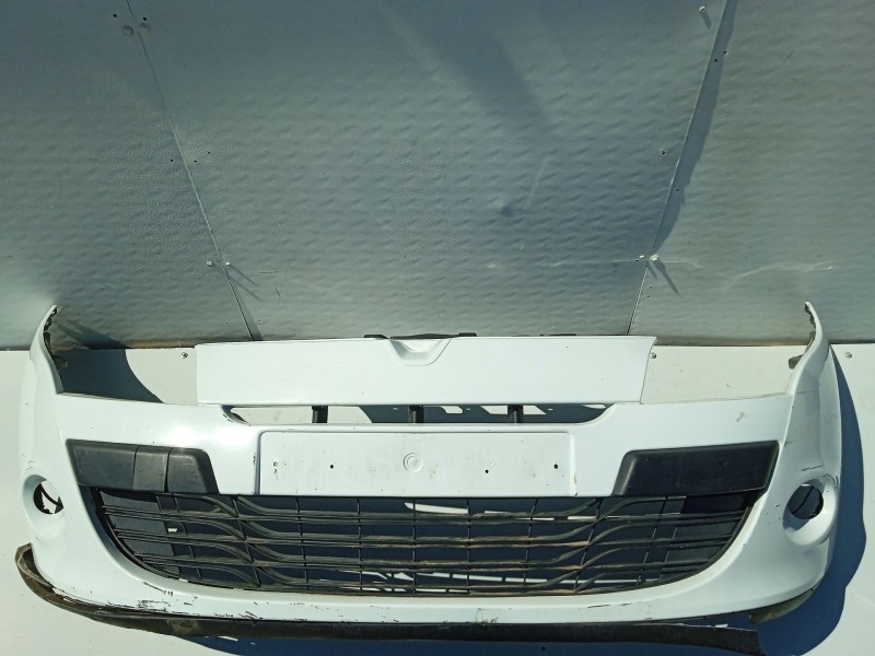 Recambio de paragolpes delantero para renault megane iii grandtour (kz0/1) 2.0 tce (kz0k, kz1t) referencia OEM IAM 620220035R  