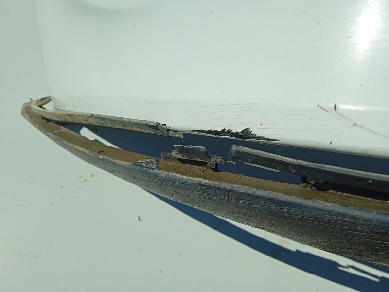 Recambio de paragolpes delantero para renault megane iii grandtour (kz0/1) 2.0 tce (kz0k, kz1t) referencia OEM IAM 620220035R  