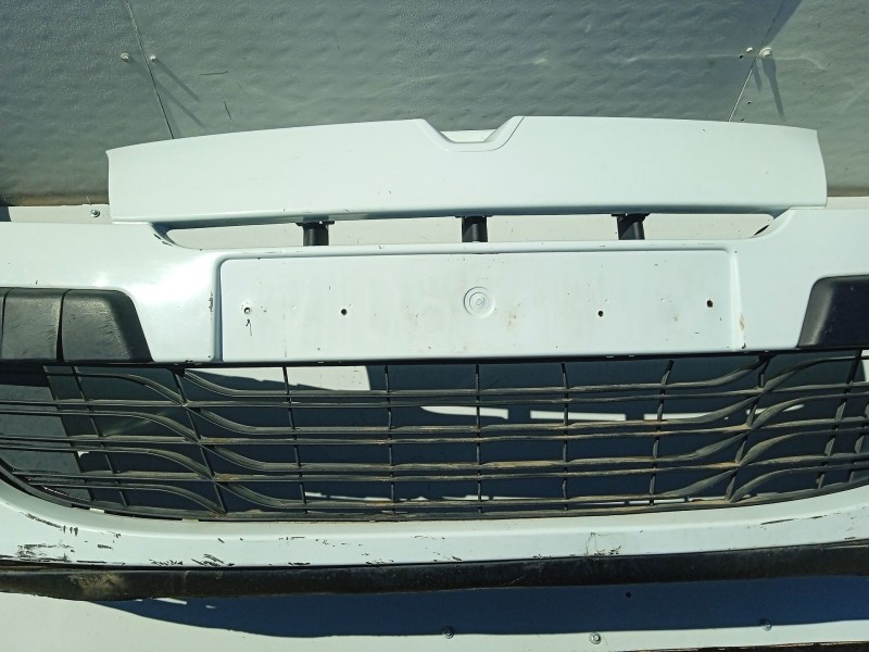 Recambio de paragolpes delantero para renault megane iii grandtour (kz0/1) 2.0 tce (kz0k, kz1t) referencia OEM IAM 620220035R  