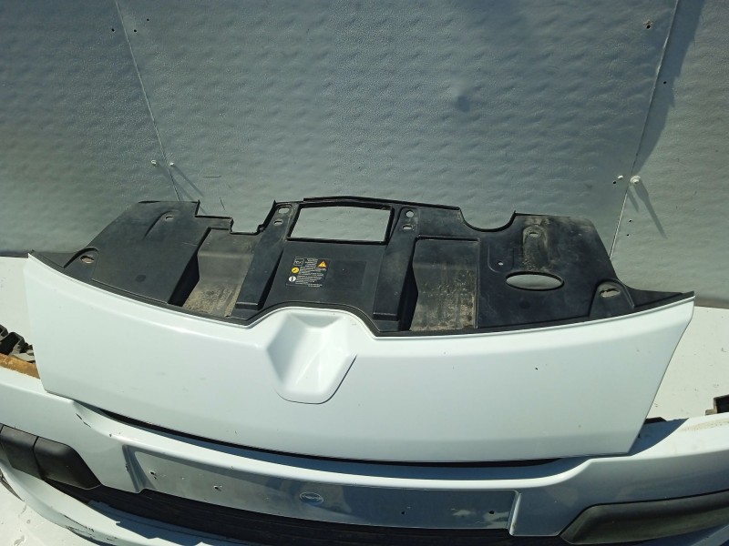 Recambio de paragolpes delantero para renault megane iii grandtour (kz0/1) 2.0 tce (kz0k, kz1t) referencia OEM IAM 620220035R  