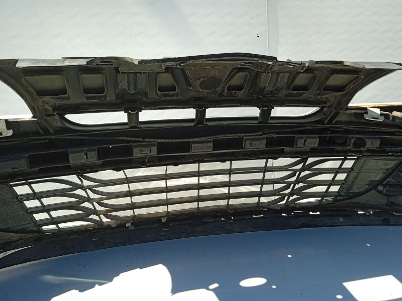 Recambio de paragolpes delantero para renault megane iii grandtour (kz0/1) 2.0 tce (kz0k, kz1t) referencia OEM IAM 620220035R  