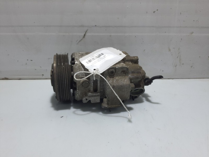 Recambio de compresor aire acondicionado para volkswagen polo (9n1) referencia OEM IAM 6Q0820803D 82D0155433A 32225