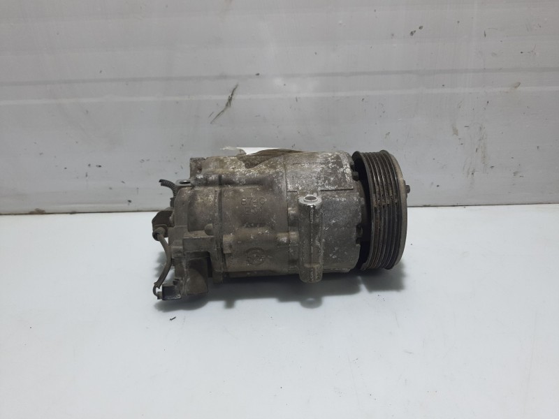 Recambio de compresor aire acondicionado para volkswagen polo (9n1) referencia OEM IAM 6Q0820803D 82D0155433A 32225