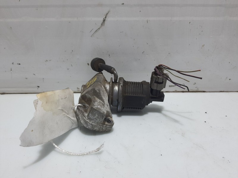 Recambio de valvula egr para volkswagen polo (9n1) referencia OEM IAM 036131503T 728248170 6NU010171431