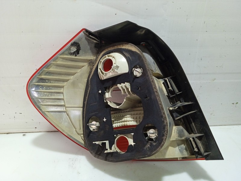 Recambio de piloto trasero derecho para bmw 1 (e87) 118 d referencia OEM IAM 63216924502  