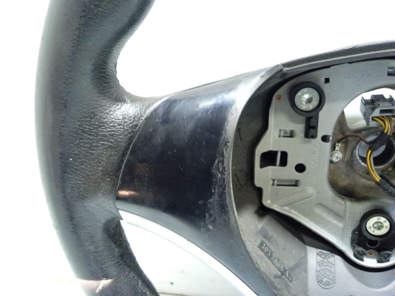 Recambio de volante para bmw 1 (e87) 118 d referencia OEM IAM 676989301 305616899E06AB 