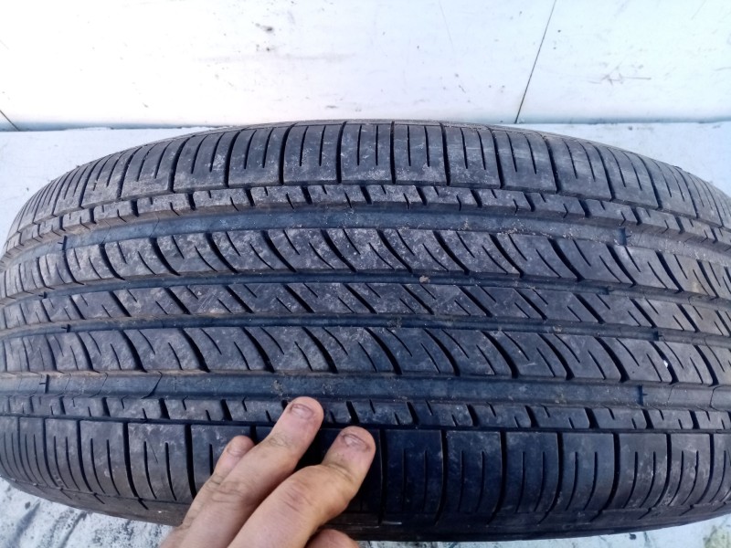 Recambio de neumatico para bmw x5 (e53) 3.0 d referencia OEM IAM 23565R17  