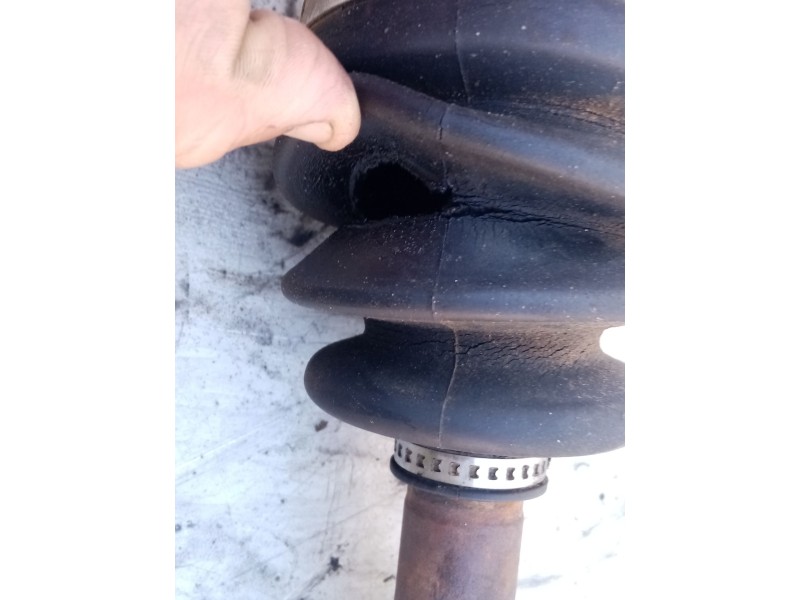 Recambio de transmision delantera derecha para opel frontera a básico referencia OEM IAM 374518  