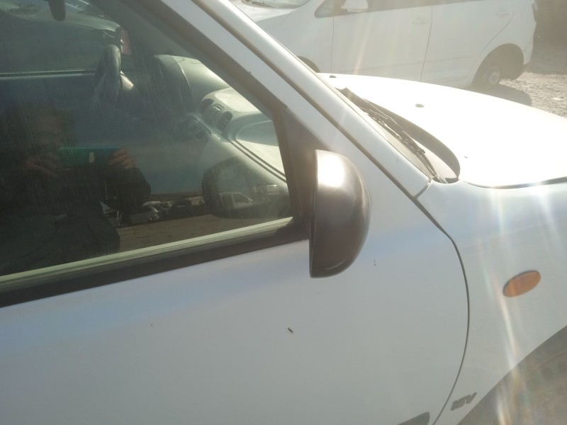 nissan micra ii (k11) del año 2000