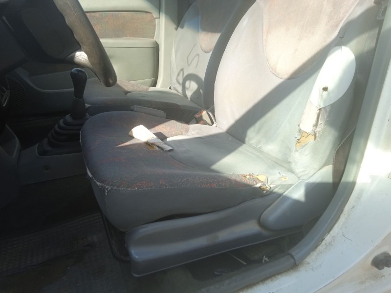 nissan micra ii (k11) del año 2000